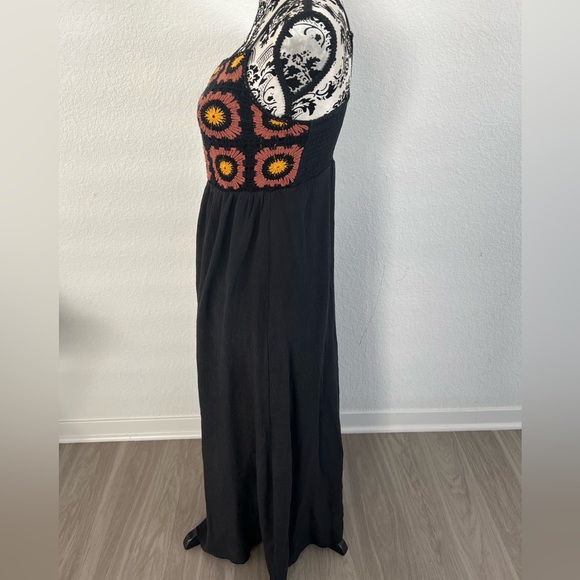 Boho Maxi Dress Size S Black Floral Embroidered Sleeveless Flowy - Picture 3 of 6